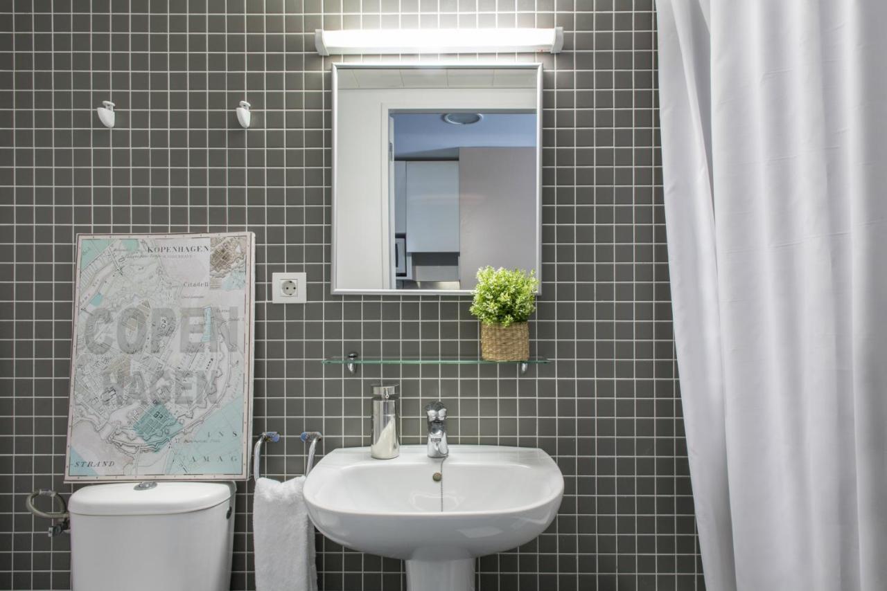 Residencia Universitaria Resa Roberto De Nobili Sant Cugat del Vallès Buitenkant foto