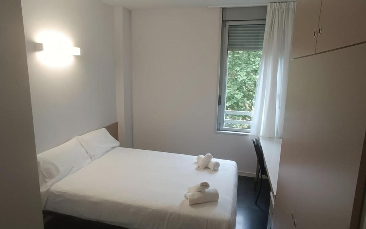 Residencia Universitaria Resa Roberto De Nobili Sant Cugat del Vallès Buitenkant foto