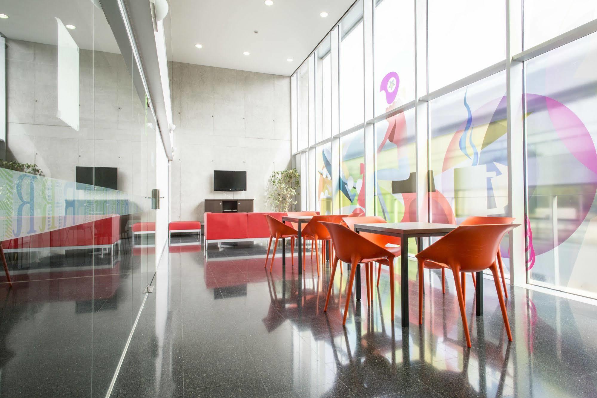 Residencia Universitaria Resa Roberto De Nobili Sant Cugat del Vallès Buitenkant foto